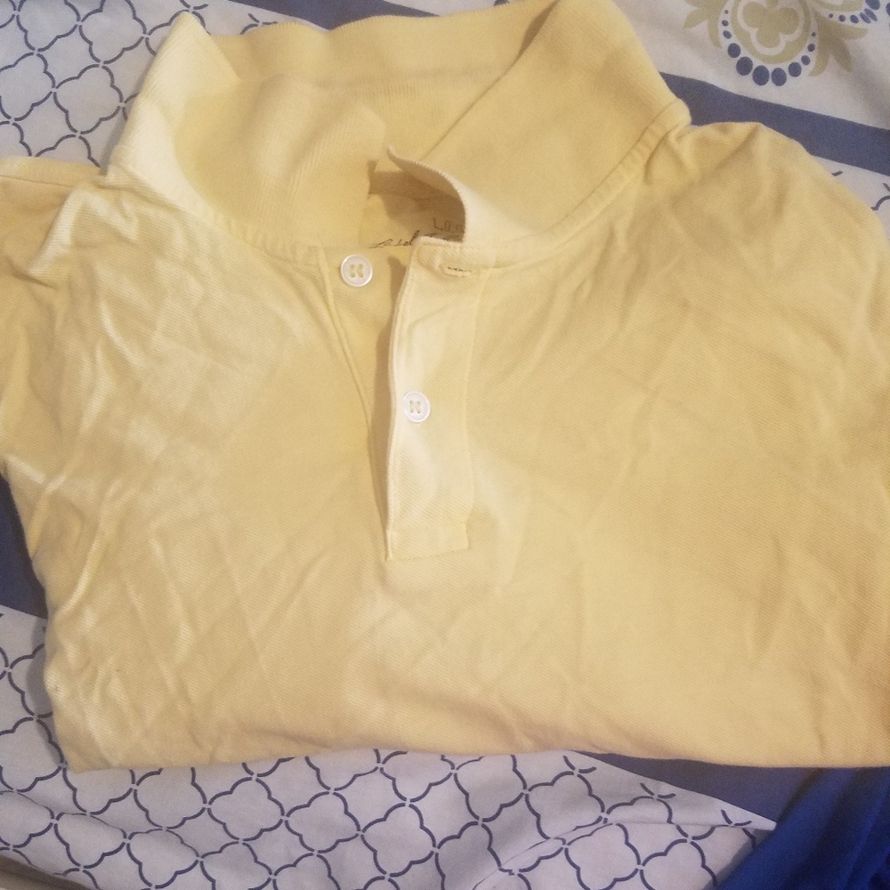 H&M yellow shirt.